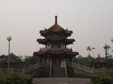 ��񔪋L�O����